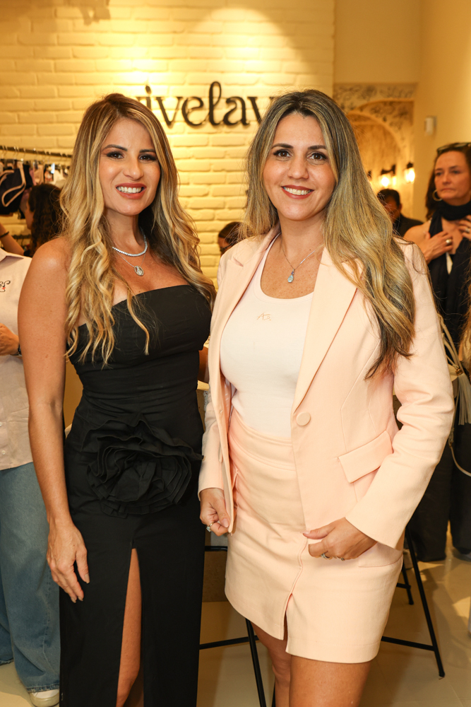 Ana Paula Barbosa E Caroline Panizza