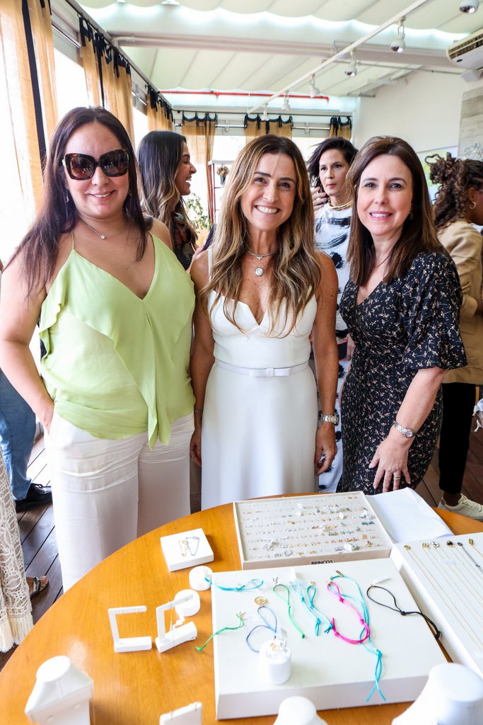 Andrea Guzman, Lu Cachem E Danielle Saboia