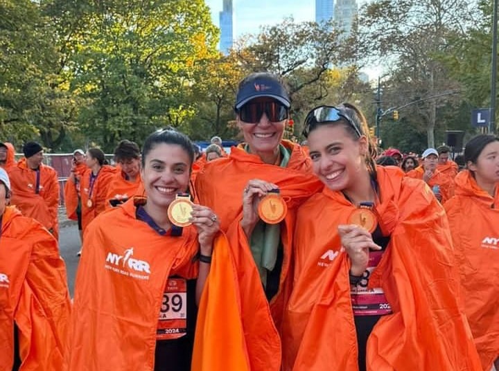 Rebecca Albuquerque e as filhas Beatriz e Isabela completam maratona de Nova York