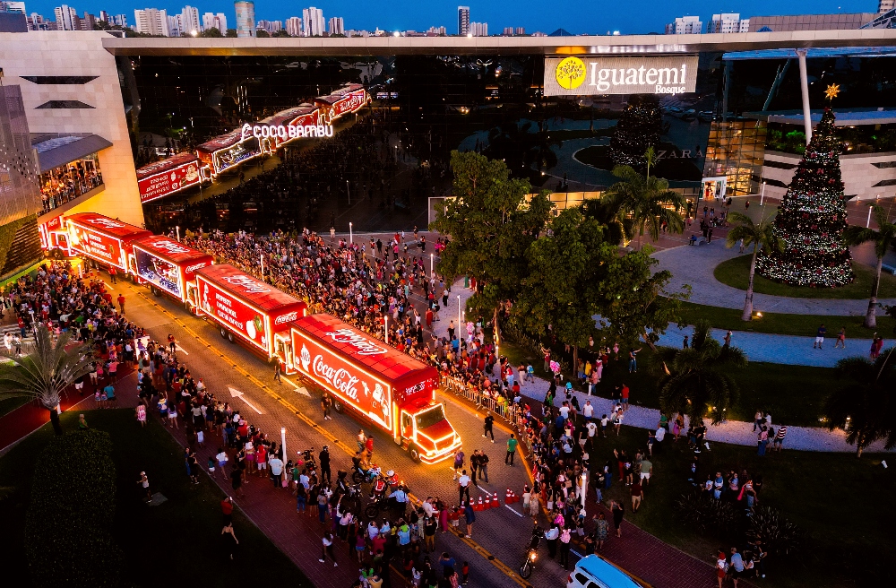 Iguatemi Bosque revela rota da Caravana de Natal em parceria com a Coca-Cola