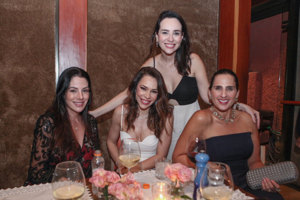 Carla Brasil, Lorena Ferreira Gomes, Rebeca Lobo E Luiza Otoch