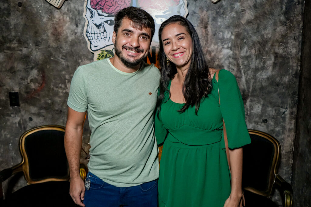 Claudio Fernandes E Samara Lopes