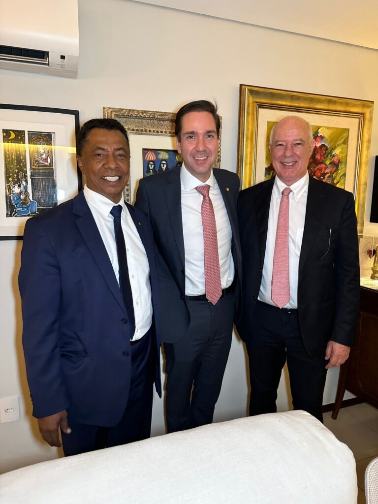 Dep. Damião Feliciano, Dep. Eduardo Bismarck E Prefeito Herculano Passos