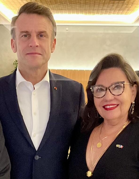 Emmanuel Macron E Fernanda Jansen