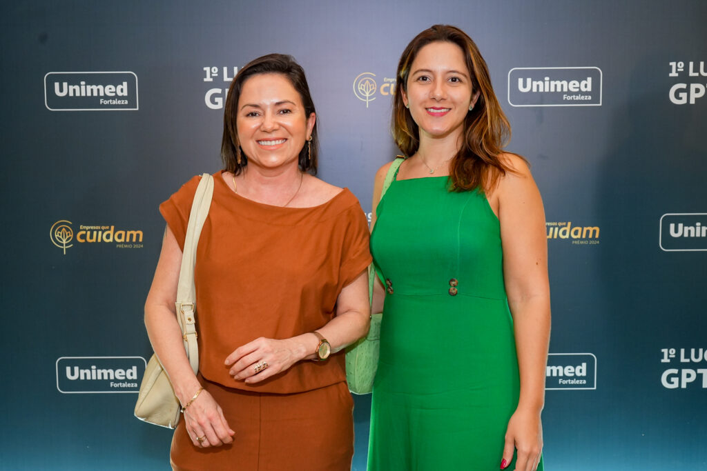 Eveline Trajano E Debora Hanah