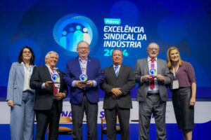 Fiec Recebe Prêmio Excelência Sindical Com O Programa De Certificação Esg Fiec