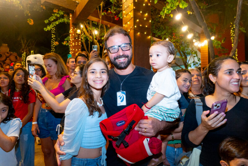 Encanto e tradição - Chegada do Papai Noel marca início das comemorações de Natal no Beach Park