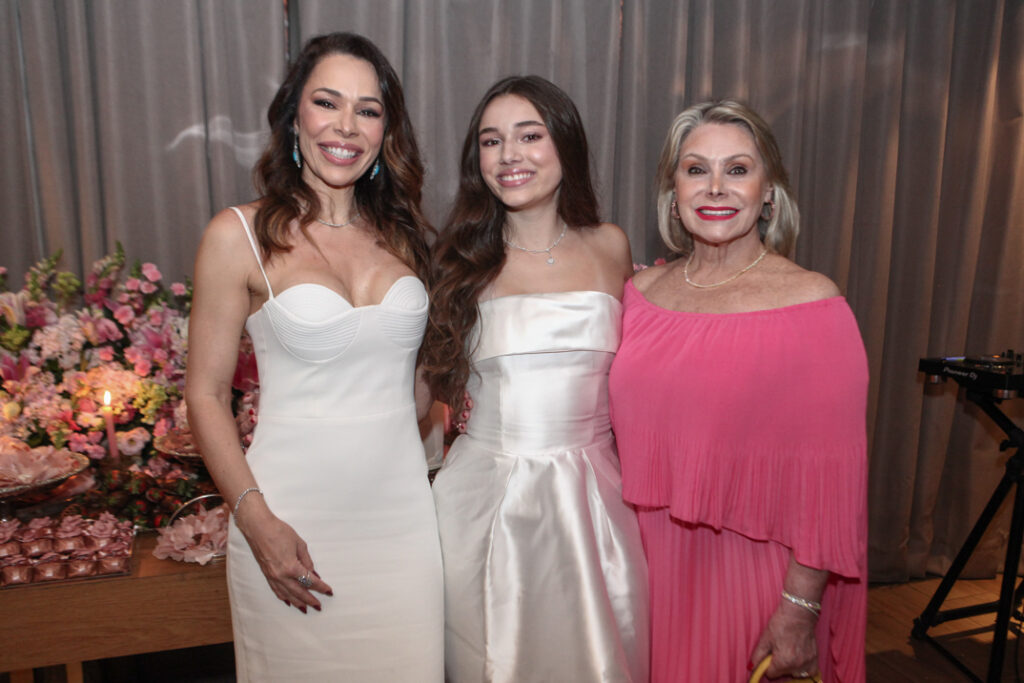 Lorena, Eduarda E Marcia Ferreira Gomes