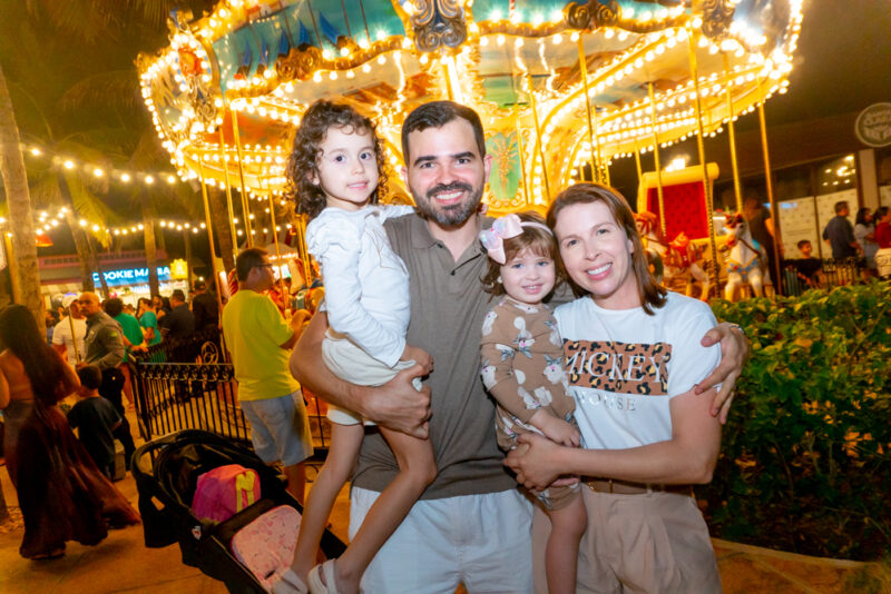 Encanto e tradição - Chegada do Papai Noel marca início das comemorações de Natal no Beach Park