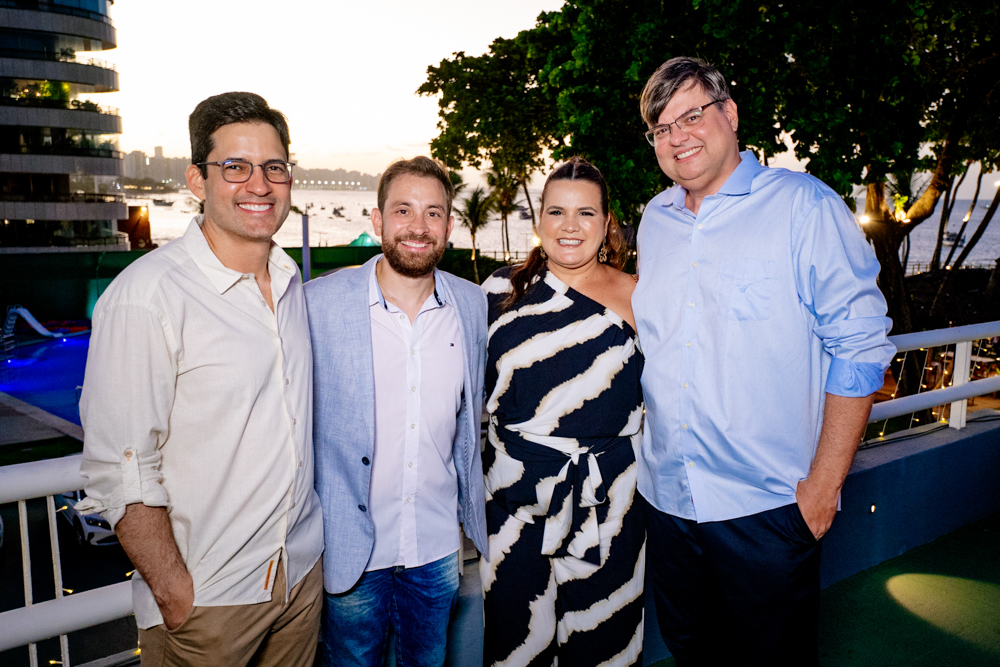 Coocirurge celebra conquistas em confraternização no Iate Clube