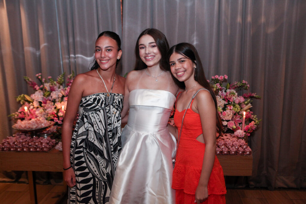 Maria Clara Neves, Eduarda Ferreira Gomes E Alícia Queiroga (5)