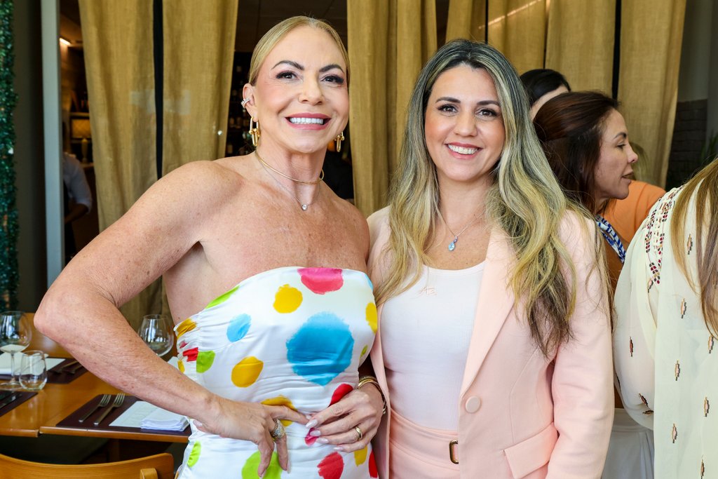 Nina Kauffmann E Caroline Paneeza