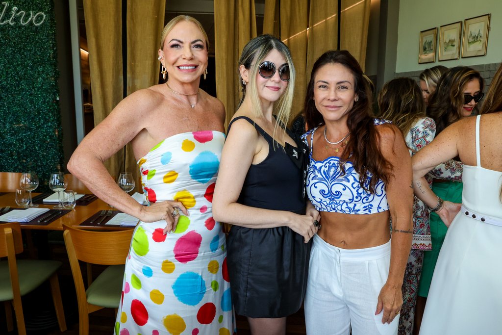 Nina Kauffmann, Luciana Leite E Deborah Miho