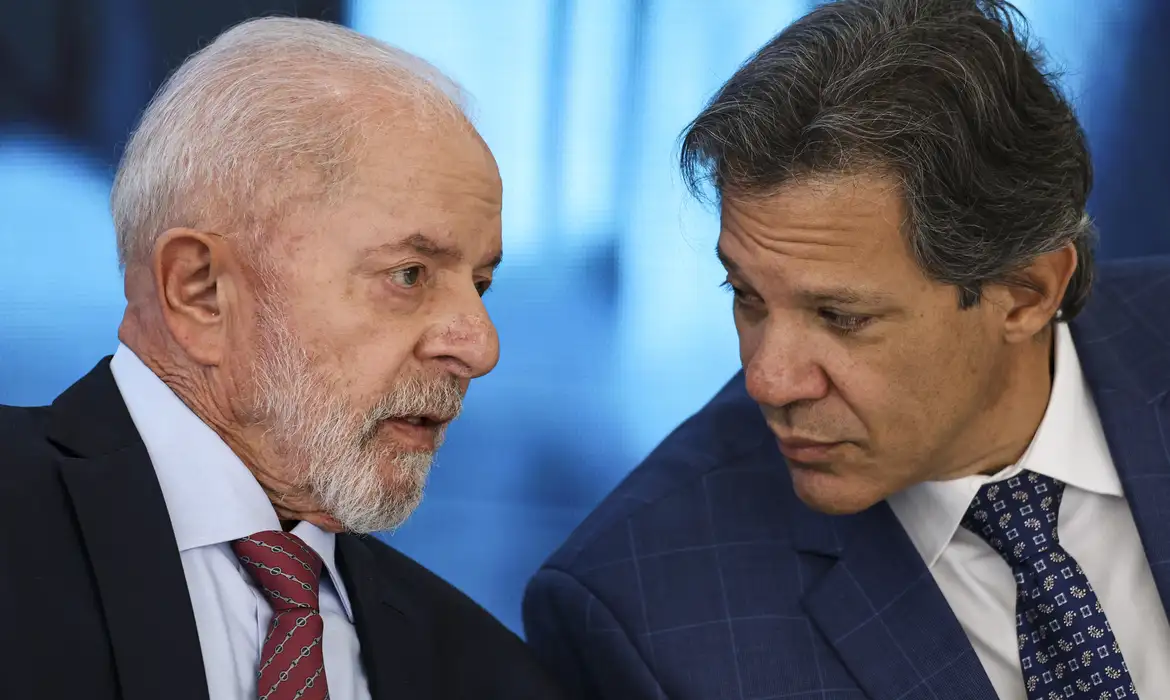 Lula retoma nesta sexta-feira reunião para definir corte de gastos