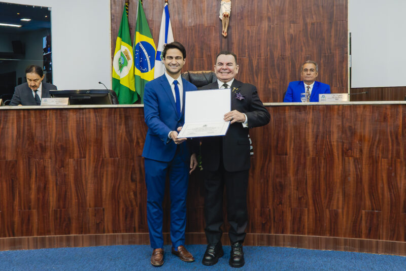 Homenagem - Walker Santiago recebe título de Cidadão de Fortaleza