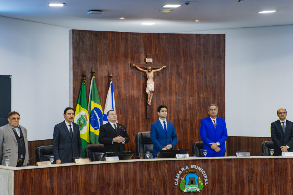 Sessão Solene De Entrega Do Título De Cidadão De Fortaleza A Walker Santiago (13)