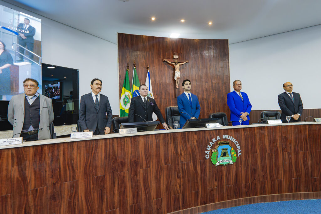 Sessão Solene De Entrega Do Título De Cidadão De Fortaleza A Walker Santiago (28)