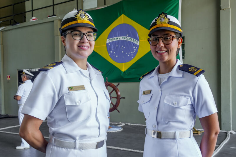 Homenagem - Medalha Amigo da Marinha é entregue em solenidade na Capitania dos Portos do Ceará