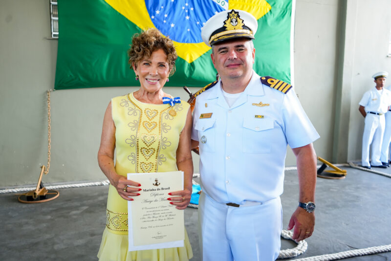 Homenagem - Medalha Amigo da Marinha é entregue em solenidade na Capitania dos Portos do Ceará