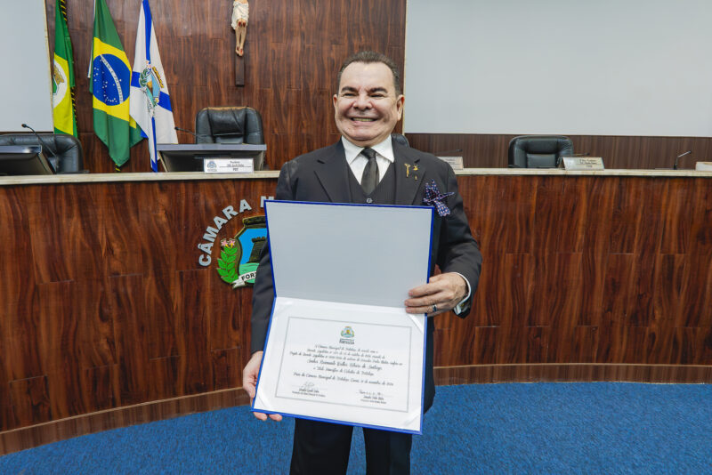 Homenagem - Walker Santiago recebe título de Cidadão de Fortaleza