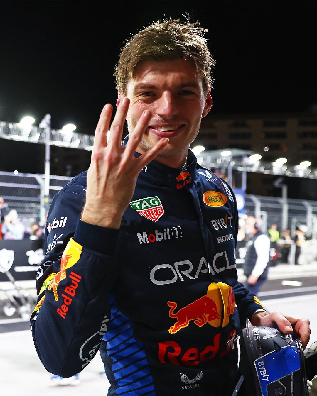 Max Verstappen é tetracampeão da Fórmula 1