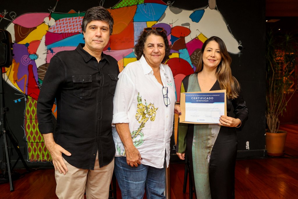 Bernardo Amaral, Roberta Kelab E Luciana Dores Rocha