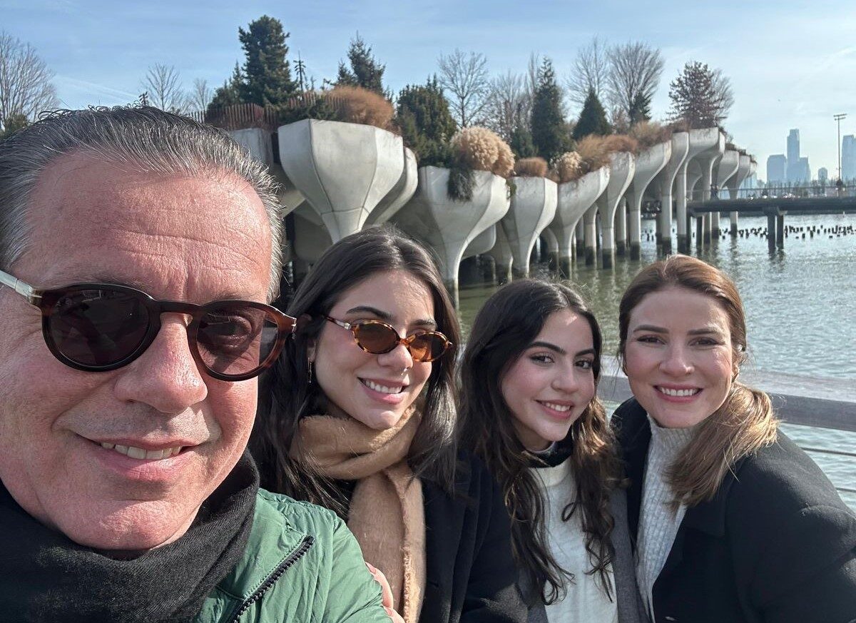 Maria Clara e Leonardo Dall’Olio celebram o fim do ano em Nova York e Orlando