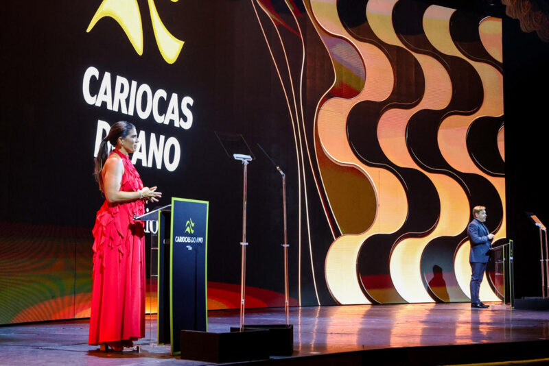 Promovido pela Veja Rio - Prêmio Cariocas do Ano homenageia personalidades em evento no Roxy Dinner Show