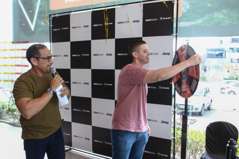 Mercado automotivo - Último Jeep Day do ano movimenta Newsedan em Fortaleza