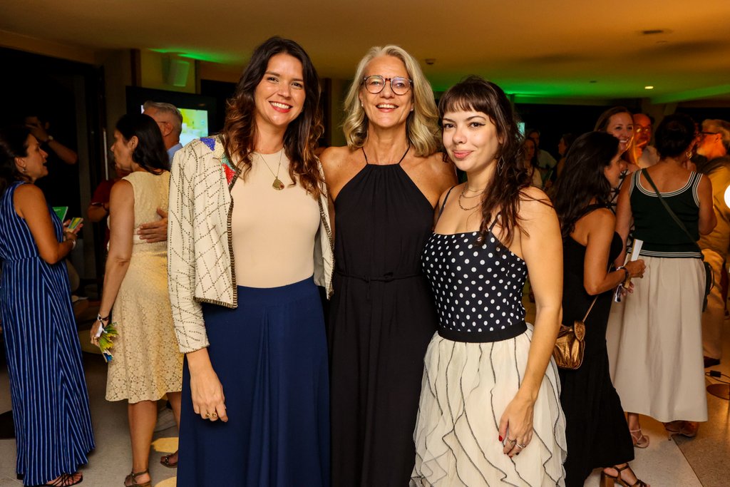 Jeannine Crepon, Martina Barth D'avila E Renata Magalhães