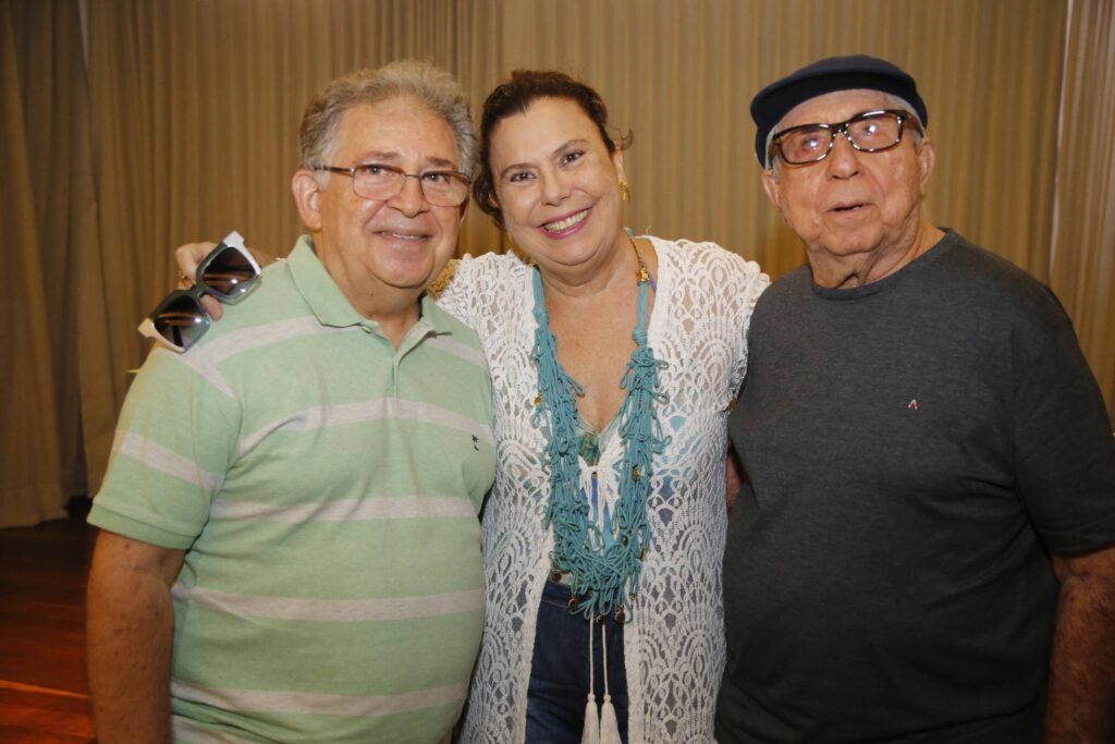 José Antônio Nogueira, Nila Teresa E Antônio Oliveira