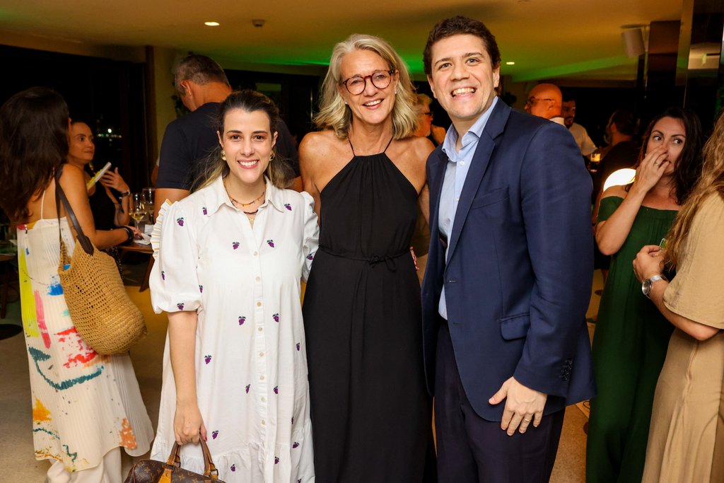 Luiza Bafti, Martina Barth D'avila E Claudio Miranda