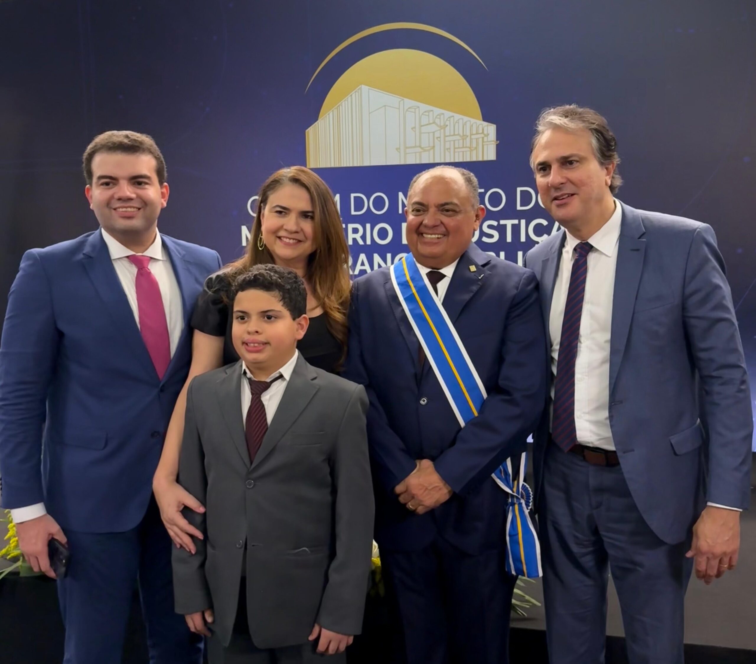 Matheus, Davi Teodoro, Anamaysa Santos, Teodoro Silva Santos E Camilo Santana