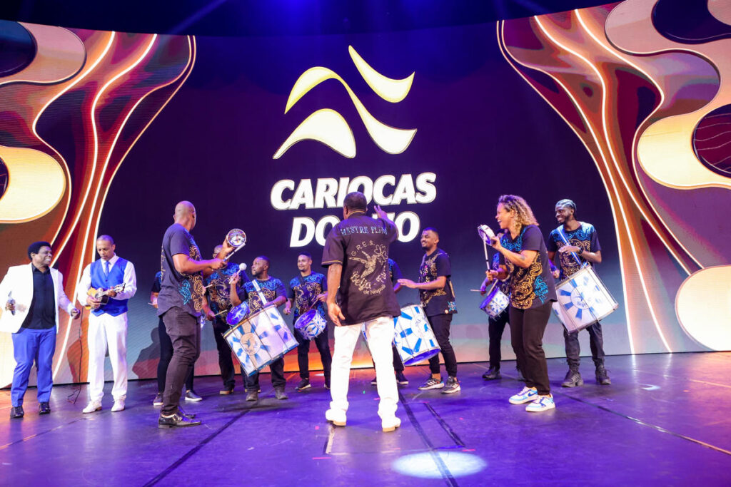 Neguinho Da Beija Flor E A Bateria Da Escola De Nilópolis