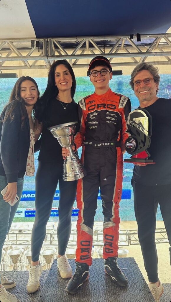 Olívia Gentil, Magaly Gentil, Bernardo Gentil E Paulo Porto