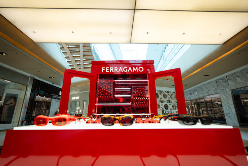 Pop Up Ferragamo Village Mall