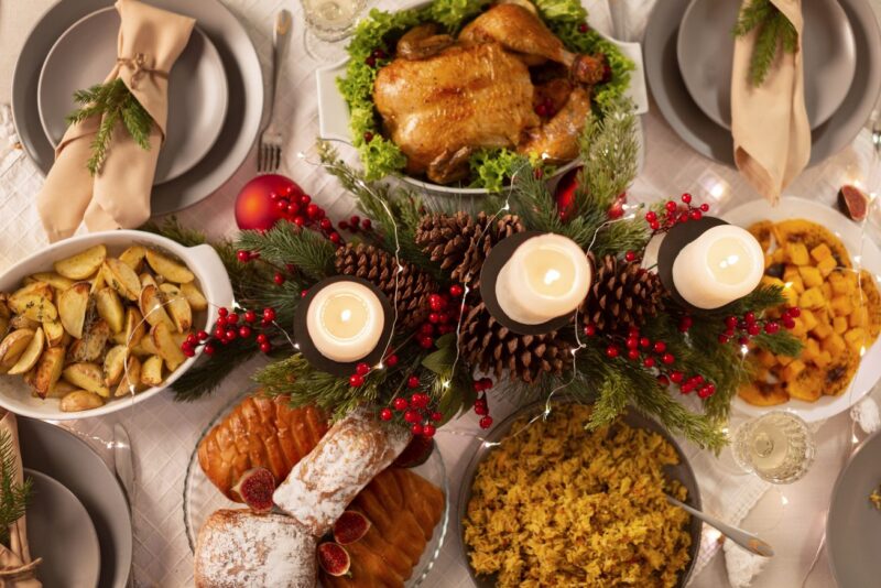 Pratos Para Ceia De Natal Confira Opcoes Foto De Uma Mesa De Ceia De Natal Montada Atacadao