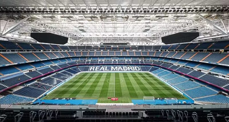 Real Madrid Divulga Imagens Do Novo Gramado Retratil Do Santiago Bernabeu Veja