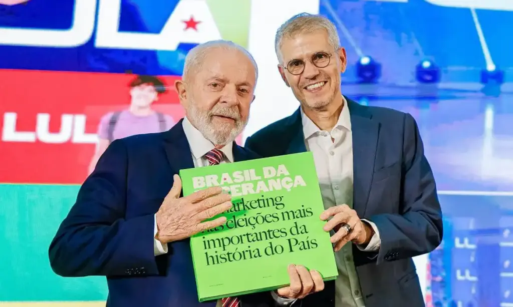 154564com Presenca De Lula E Ministros Marqueteiro Sidonio Palmeira Lanca Livro Sobre Eleicao De 2022 3.jpg