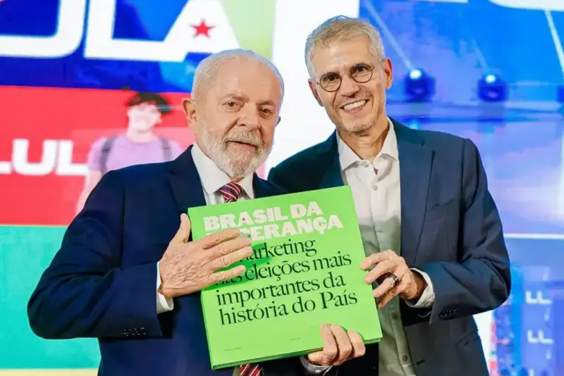 154564com Presenca De Lula E Ministros Marqueteiro Sidonio Palmeira Lanca Livro Sobre Eleicao De 2022 3.jpg