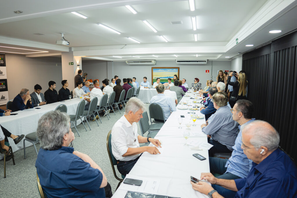 Almoco Amigos Em Acao Com Evandro Leitao (1)