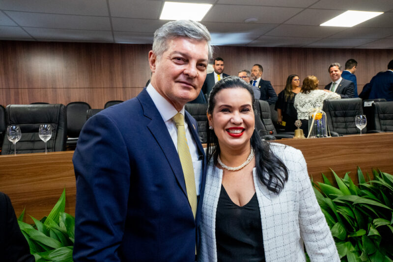 Representatividade feminina - Christiane Leitão toma posse como primeira mulher presidente da OAB-CE