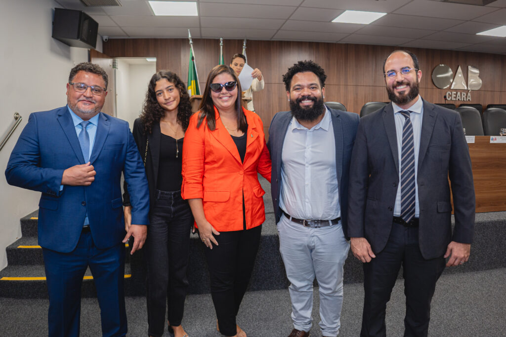 Claudionor Teodoro, Leticia Teodoro, Silvia Silveira, Isaac Santos E Davi Rattacaso