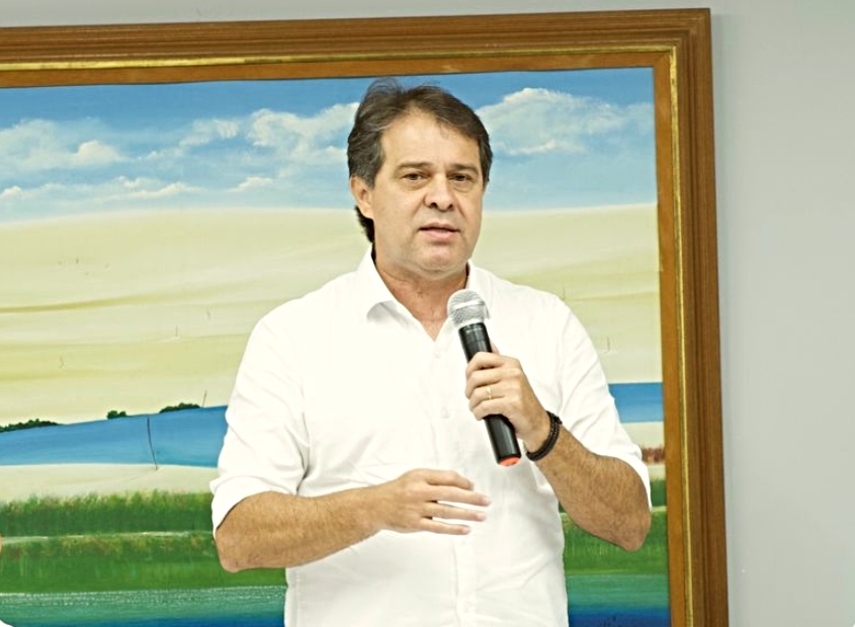 Evandro Leitão debate intervenções na Capital com o grupo Amigos em Ação