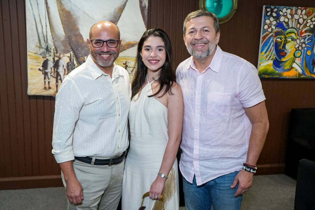 Fabiner Utida, Karol Vale E Elcio Batista