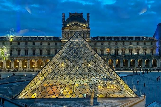 Louvre