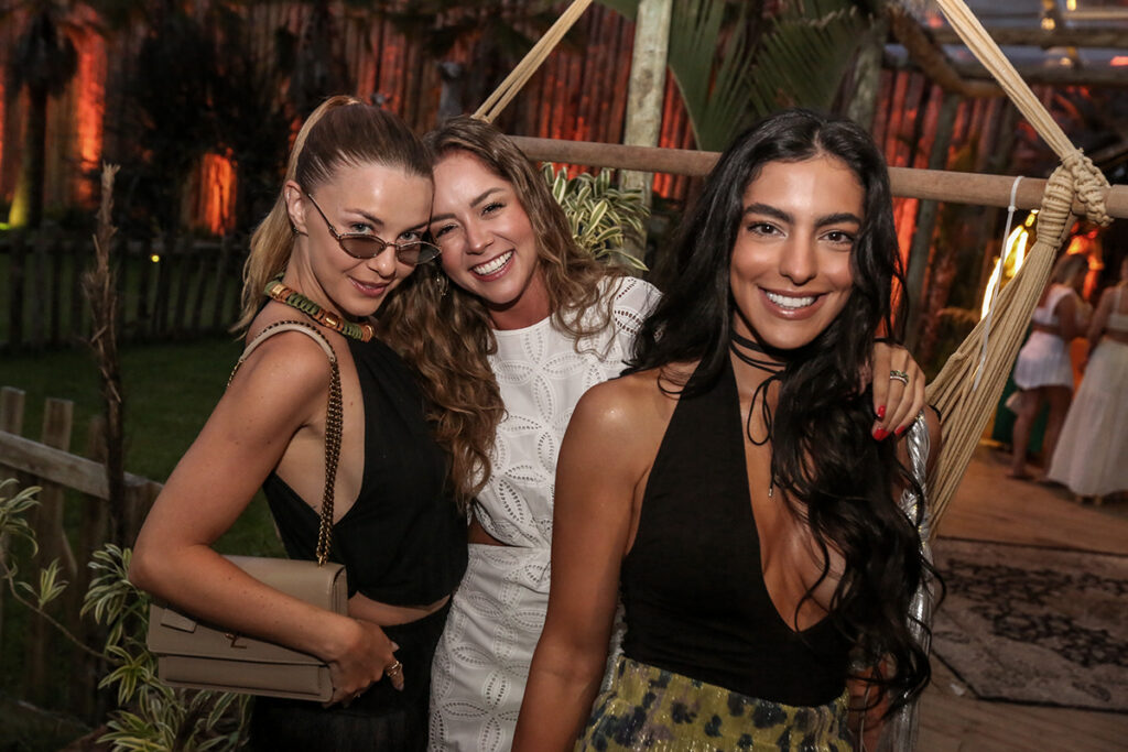 Juliana Amorim, Maria Jose Martinez E Mova Chover