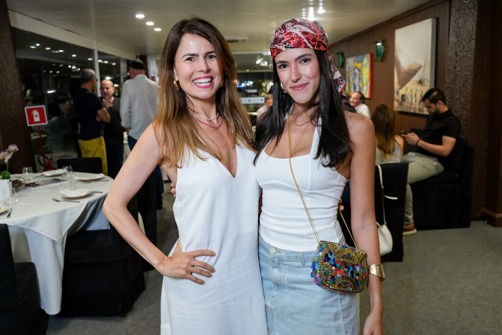 Luciana Souza E Marina Fujita