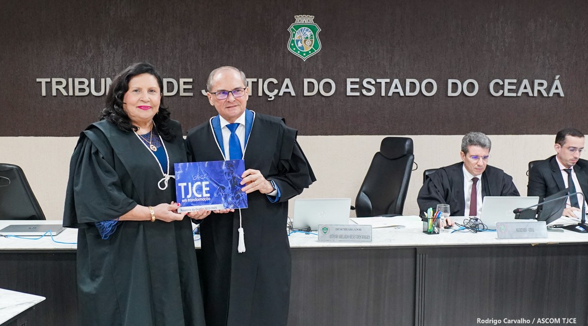 Desembargador Abelardo Benevides Moraes se despede da presidência do TJCE