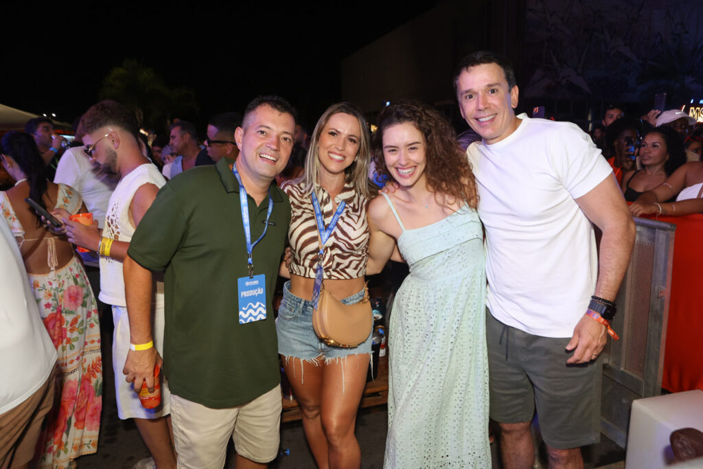 Sérgio, Alana, Amanda E Felipe Carreras